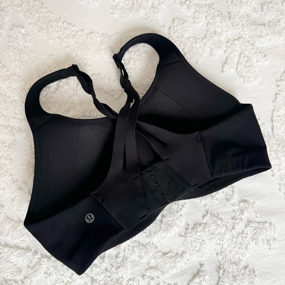 Lululemon AirSupport Bra in Black - Picture 3 of 7